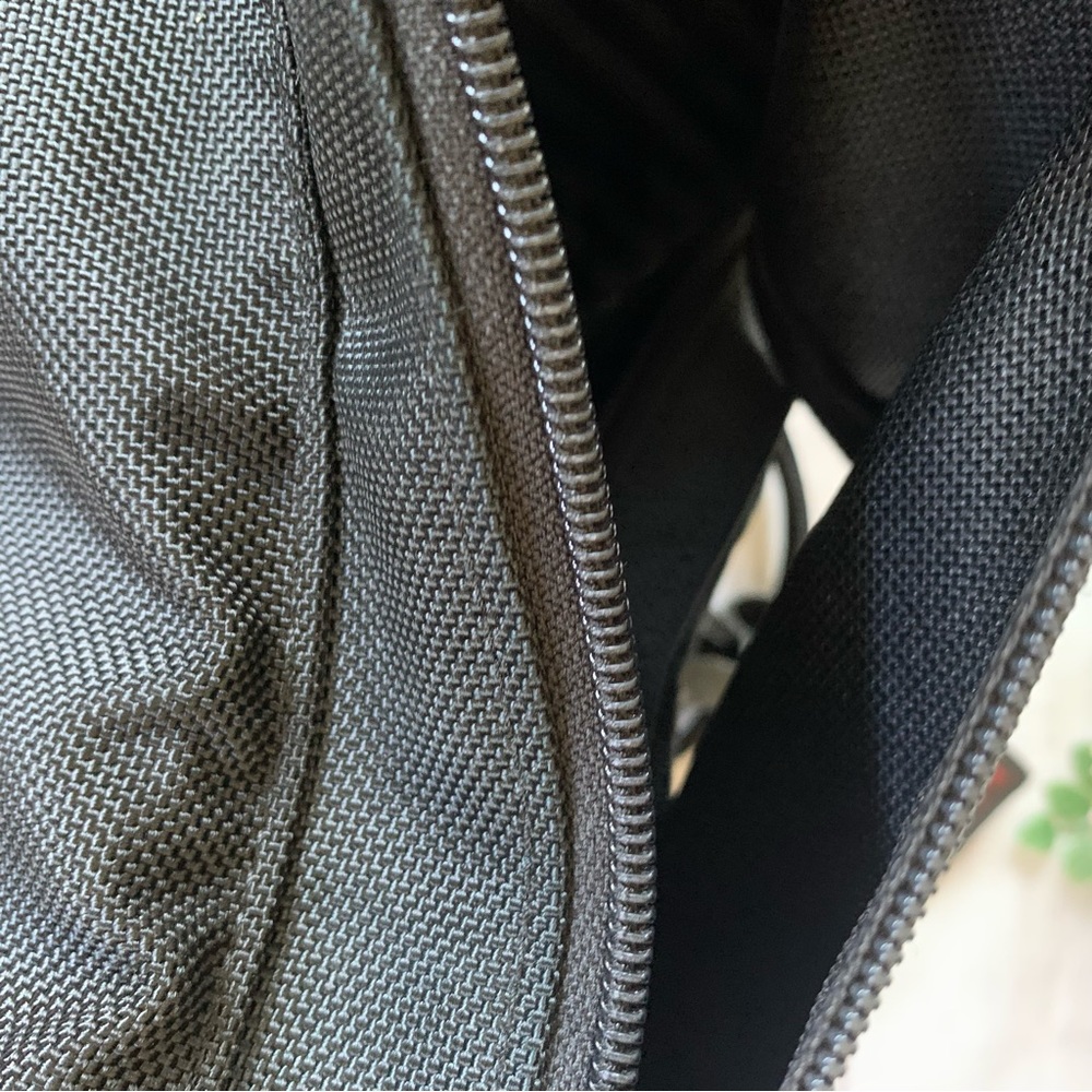 Tumi Luggage Duffel Bag View 6